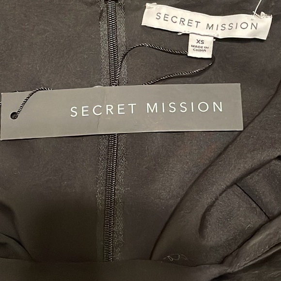 Secret Mission Black Bailey Dress with ostrich fur lining NWT - Picture 9 of 10